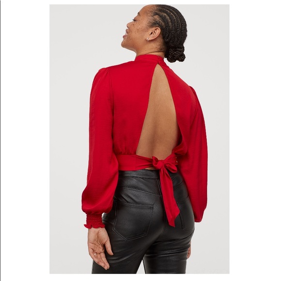 Red blouse *new* - Picture 3 of 6